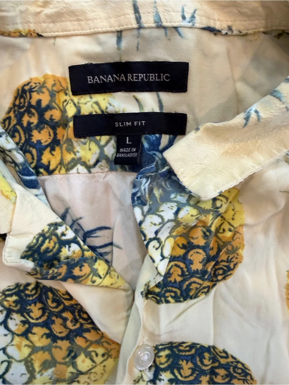Banana Republic Men’s Pineapple Print Short Sleeve Shirt - men’s large